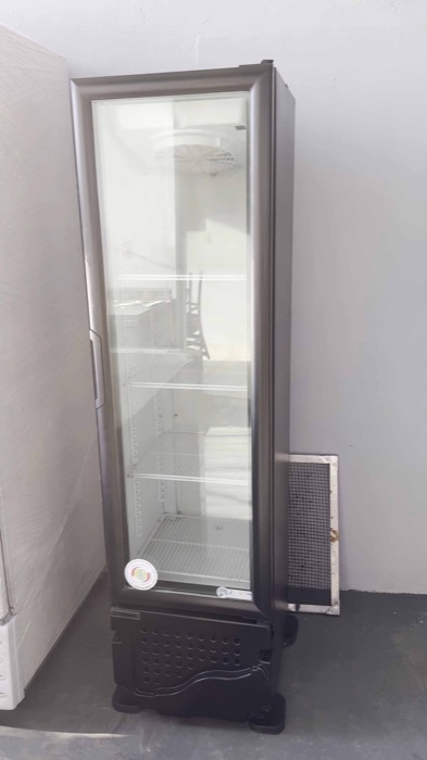 Geladeira Vertical Slim
