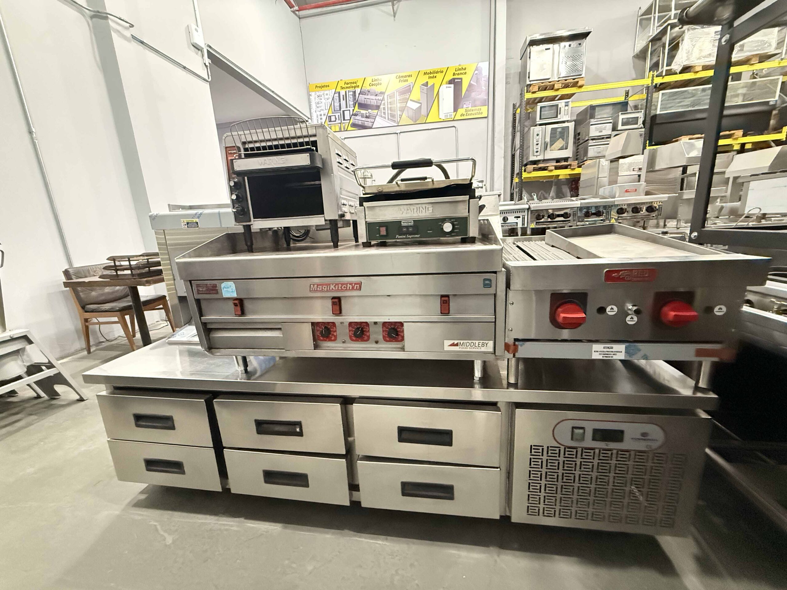 Balcão Refrigerado Apoio de Cocção