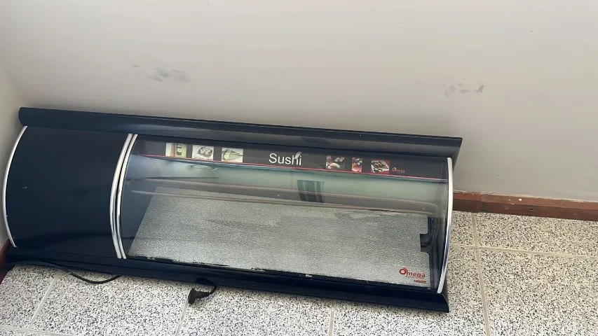 Sushi Case