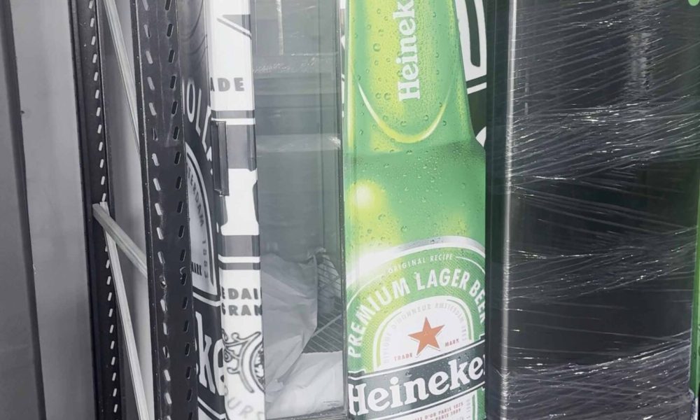 Cervejeira Vertical 1 Porta Cega-8