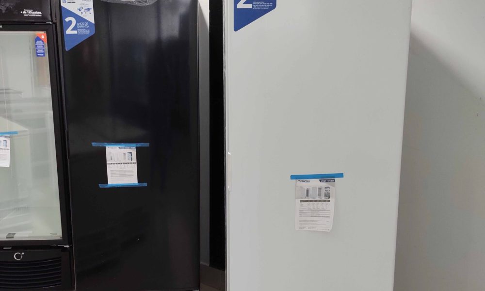 Freezer Vertical Porta Cega-19