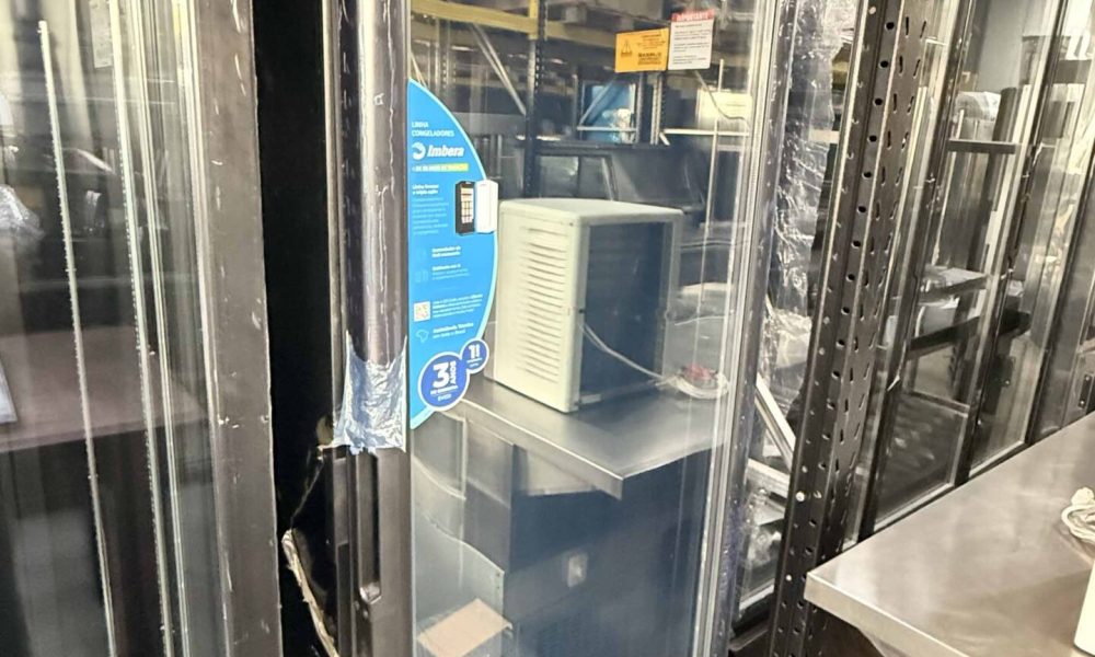 Freezer Vertical Porta de Vidro-12
