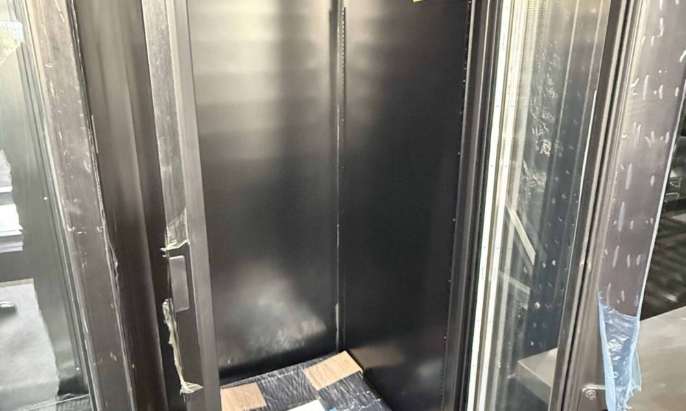 Freezer Vertical Porta de Vidro-13