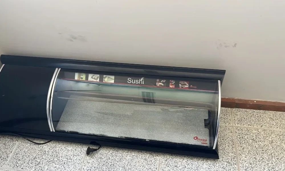 Sushi Case